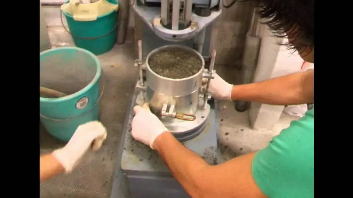 Ensayo Proctor Normal y Modificado en Peñalolén: Control de Compactación con Normativa Chilena